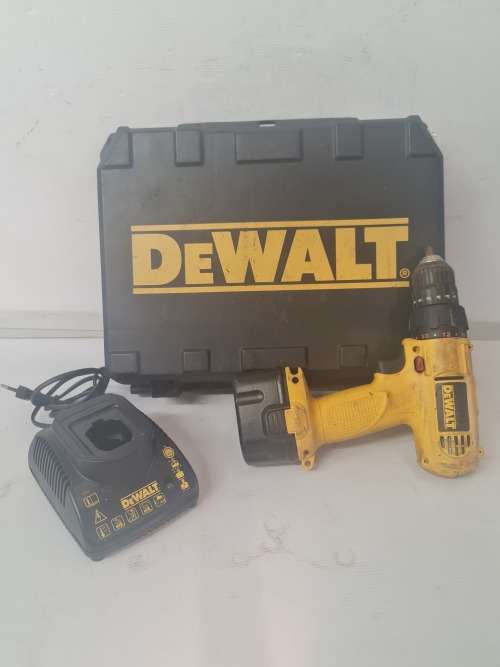 De Walt Cordless Portable Drill